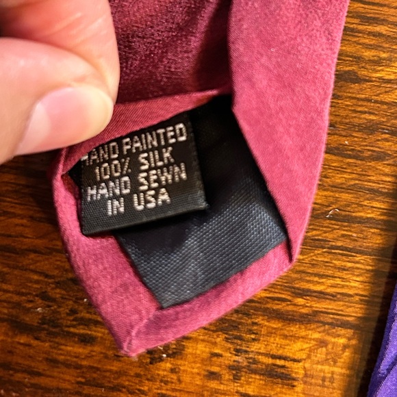 Robert Daskai Hand Painted Luxury Silk Tie - Picture 6 of 9